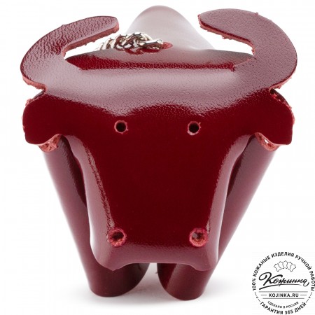 Кожаный брелок "Бычок" (бордо)