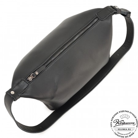 Женская кожаная сумка "Тойс" (черная)